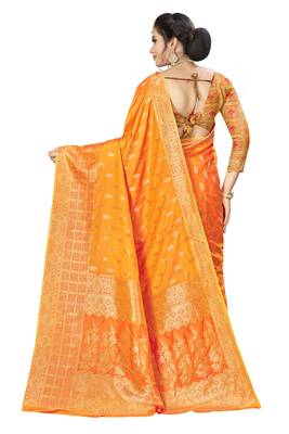 Yellow Woven Banarasi Saree With Blouse 3