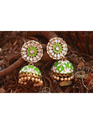 Green earrings 1