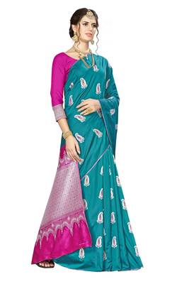 Green woven banarasi saree with blouse 3
