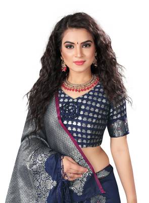 Blue Woven Silk Blend Saree With Blouse 4