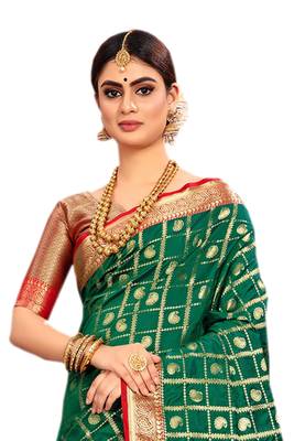 Green woven silk blend saree with blouse 3
