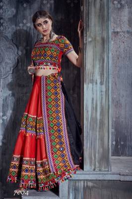 Red embroidered cotton semi stitched lehenga 1
