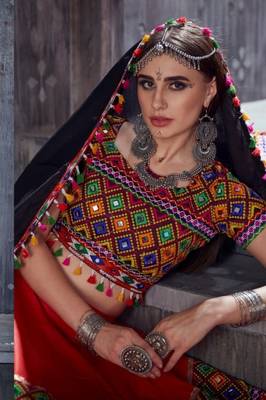 Red embroidered cotton semi stitched lehenga 2
