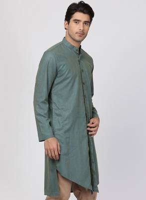 Green Plain Blended Cotton Men Kurtas 2