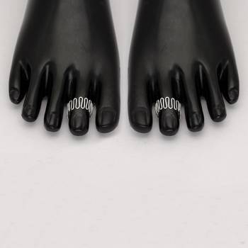 Silver toe-rings 2