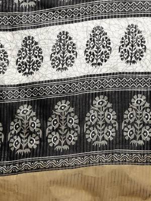Beige Printed cotton saree with blouse 4