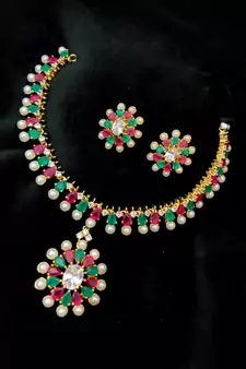 Georgeous Gold Plated Ruby, Kempu And Pearl Necklace Set