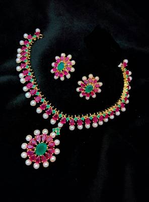 Georgeous Gold Plated Ruby And Pearl Necklace Set 1