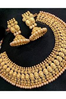 Georgeous Matt Finishing Necklace Set