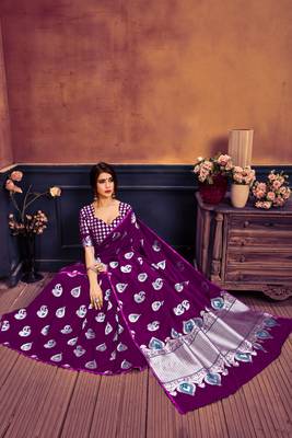 Purple woven banarasi silk saree with blouse 4