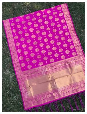 magenta woven banarasi Dupatta 1