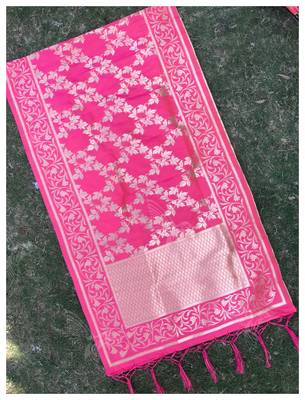 magenta woven banarasi Dupatta 1