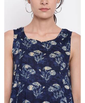 Blue White Floral Kurta Set 4