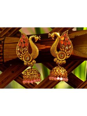 Gold earrings 1
