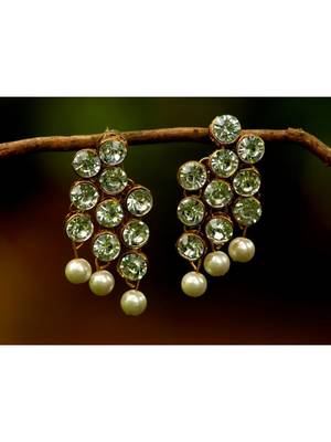 Gold earrings 1