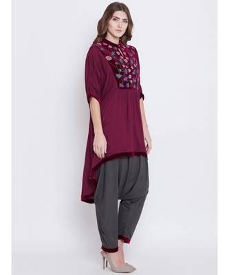 Maroon mystic Embellished Kurta set 4