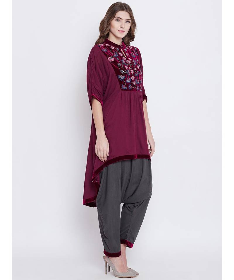 Maroon mystic Embellished Kurta set