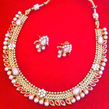 White necklace-sets 3