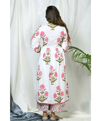 Inaya Coordinate Set with pink block print dupatta 3