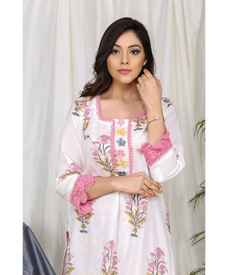 Iffat Block Set with Cutwork pants 2