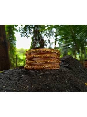 Gold bangles-and-bracelets 2