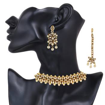 Gold necklaces 1