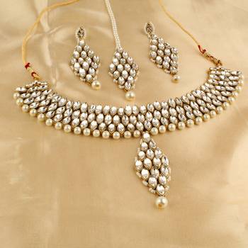 White necklaces 1
