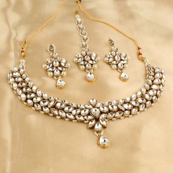 White necklaces 1