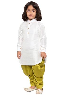  White And Chutney Green Silk Blend Kurta And Dhoti Set 2