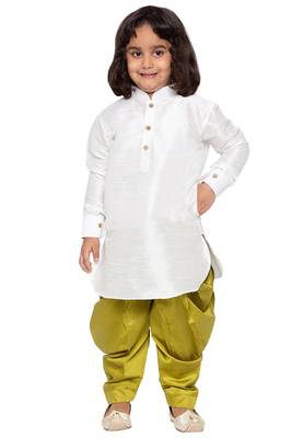  White And Chutney Green Silk Blend Kurta And Dhoti Set 5