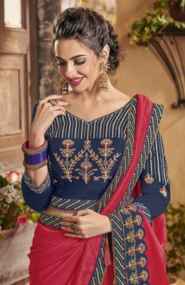 Magenta embroidered crepe saree with blouse 3