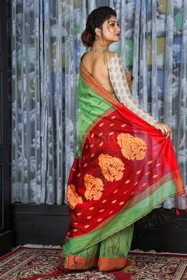 Pastel Green Saree With Small Buta And Weaved Maroon Pallu 2