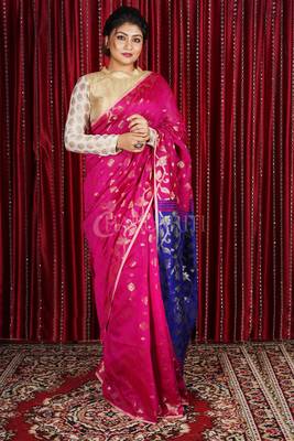 Royal Pink All Over Jamdani Weaved Saree With Blue Pallu 1