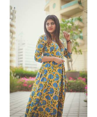 Yellow printed Cotton stitched dresses 5