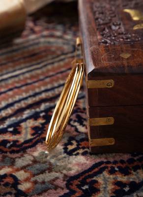 Plain Gold Plated Bangles Set Of 2 1