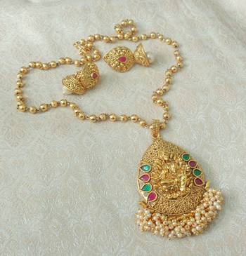 Lalso Beautiful Ruby Green 22" Brass Chain Pearl Beaded Bandhani Laxmi Pendant Earring Set - LBLPS04_RG 2
