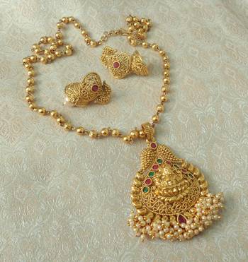 Lalso Beautiful Ruby Green 22" Brass Chain Pearl Beaded Bandhani Laxmi Pendant Earring Set - LBLPS06_RG 2