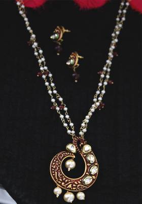 Meenakari Shell Pearls Red Onyx Necklace Set 2