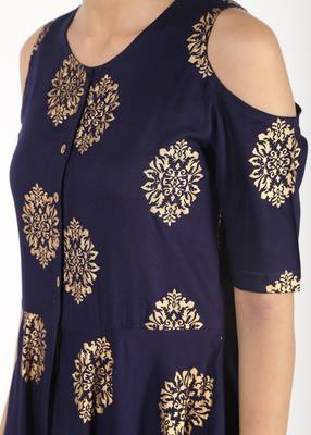 Blue printed cotton kurtas-and-kurtis 4