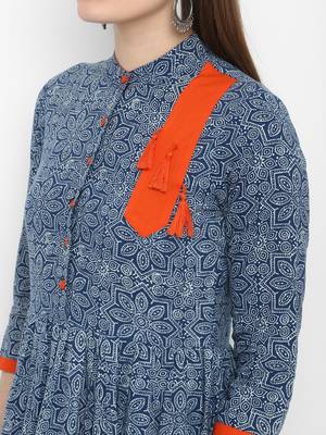 Blue printed cotton kurtas-and-kurtis 5