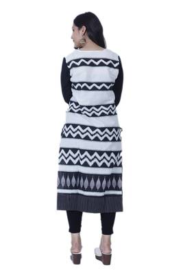 Women's Black & White Straight Contemporary Style Embroidered Cotton Kurta 4