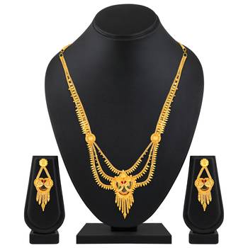 Gold necklaces 2