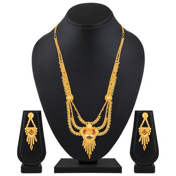 Gold necklaces 4