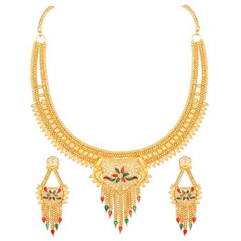 Gold necklaces 4