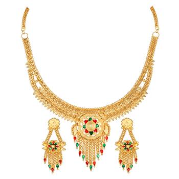 Gold necklaces 3