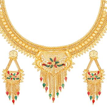 Gold necklaces 1