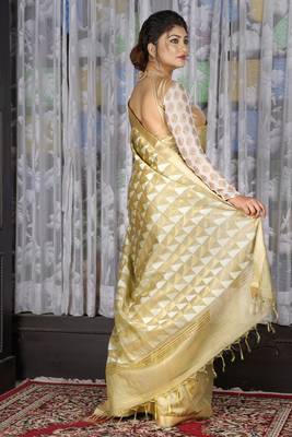 Mellow Yellow Blended Cotton Saree With Geometric Weaved Pallu 2