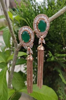 Gold emerald   earrings 2