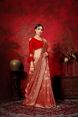 Red woven silk blend saree with blouse 2
