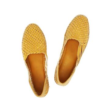 Yellow Mens shoe 1